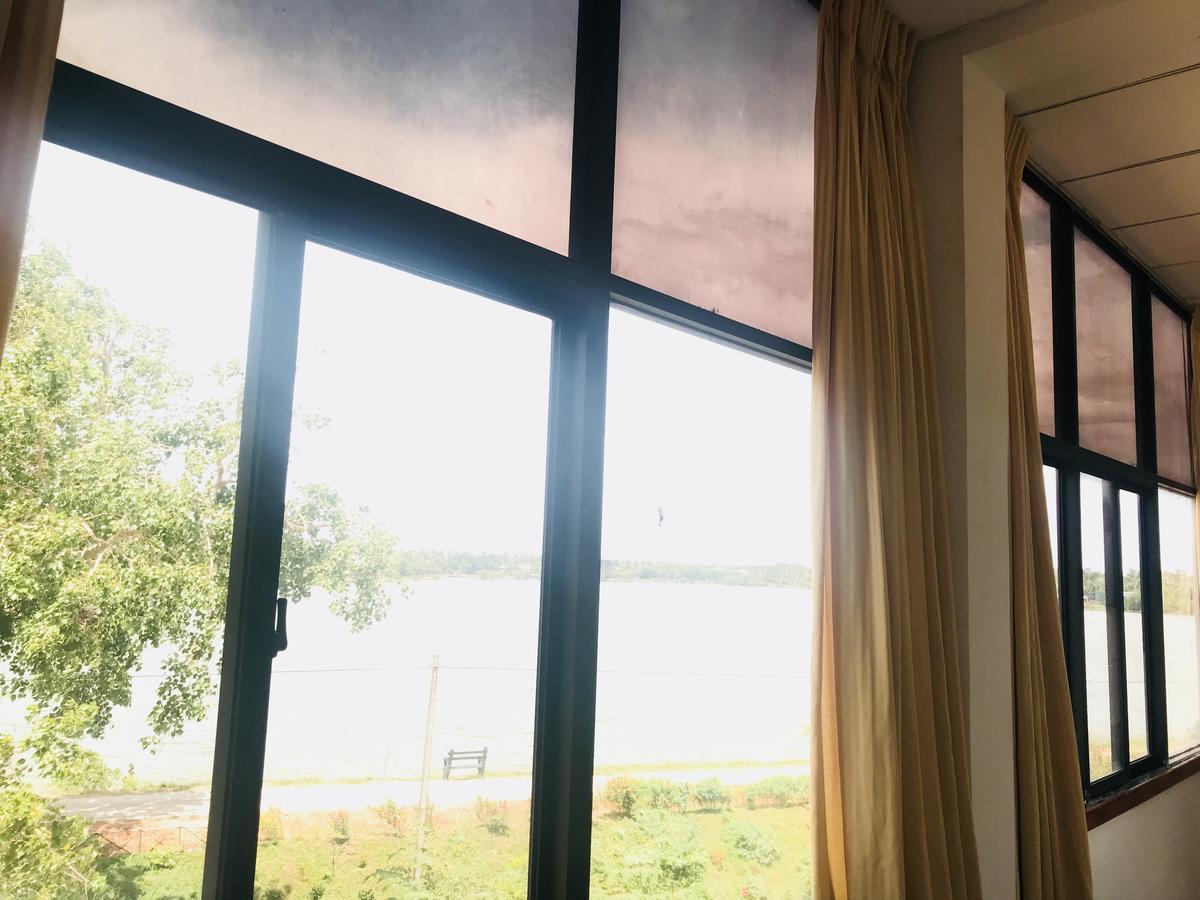 Lake City Resort Anuradhapura Rom bilde